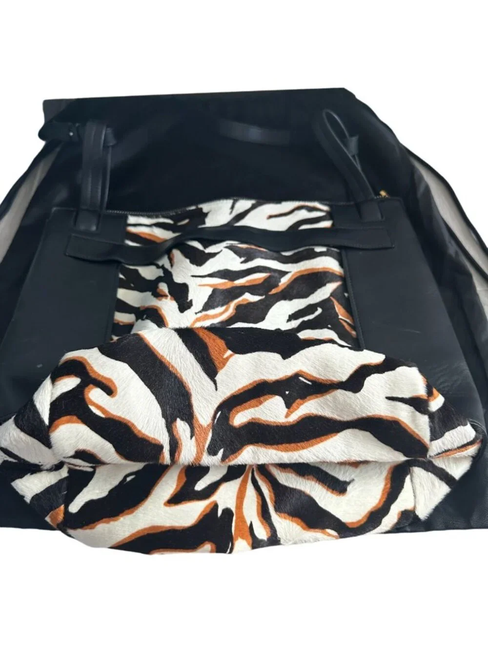 BALENCIAGA Limited Bergdorf Goodman 111th Aniv Zebra CalfHair Kendall Bucket Bag - Picture 8 of 16